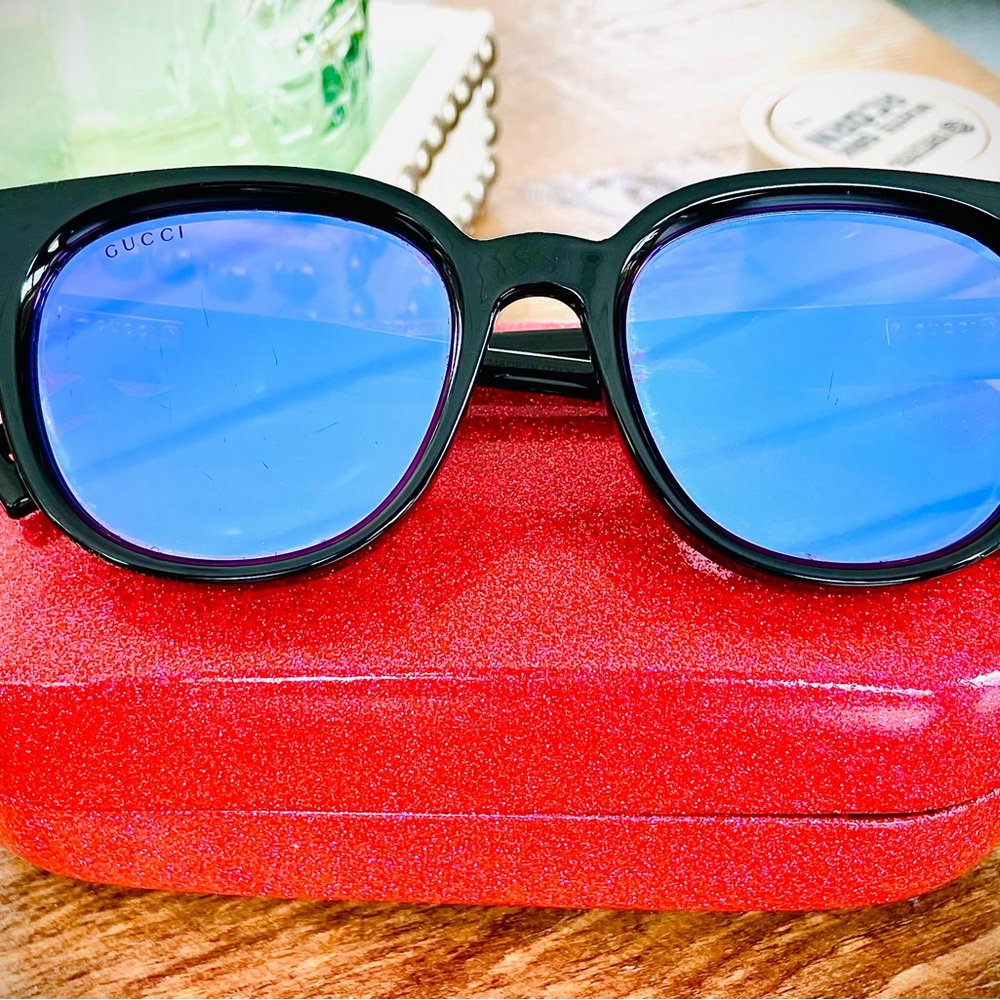 SOLD!! GUCCI BLACK OVAL SUNGLASSES GG1237Sool - Picture 4 of 13